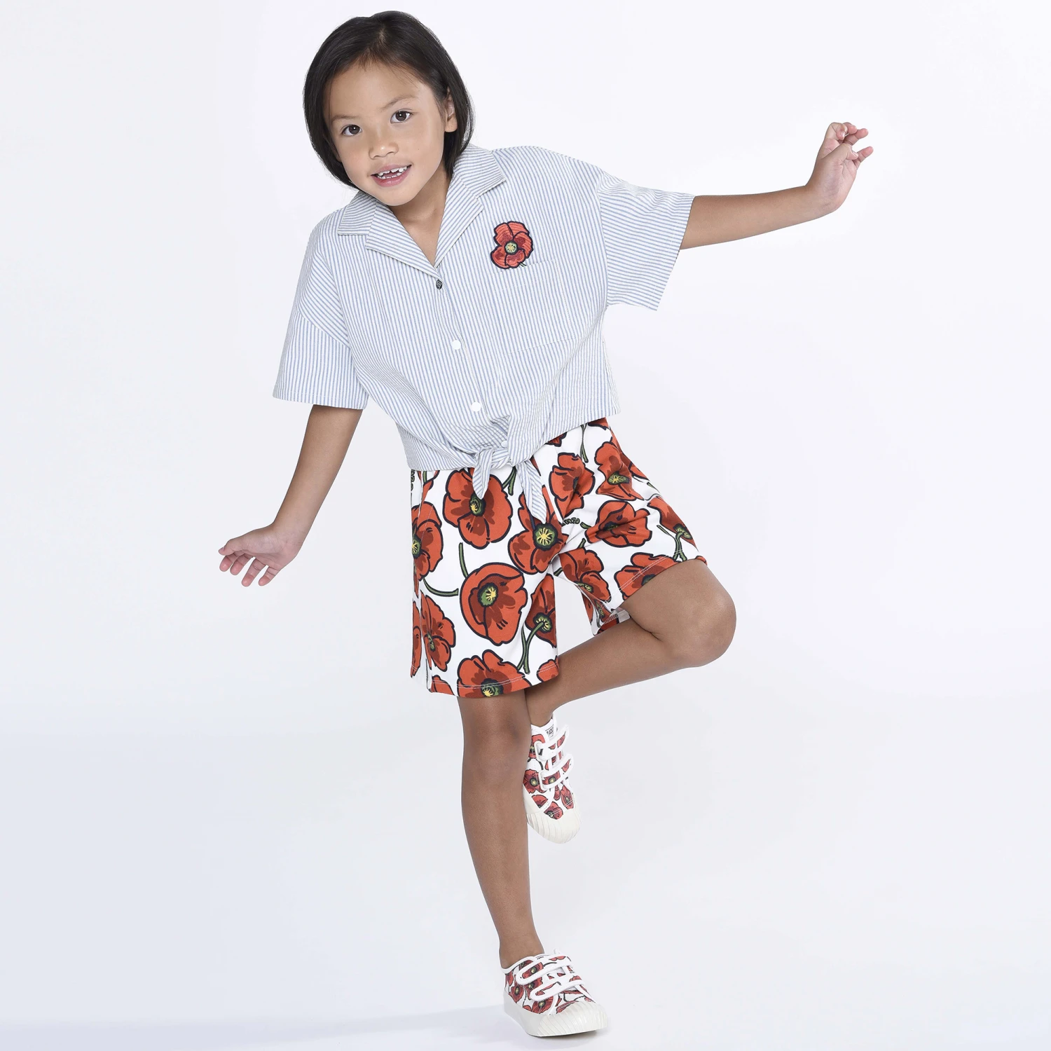 KENZO KIDS Girls Red Cotton Poppy Logo Shorts 2 KENZO KIDS Girls Red Cotton Poppy Logo Shorts - Image 2