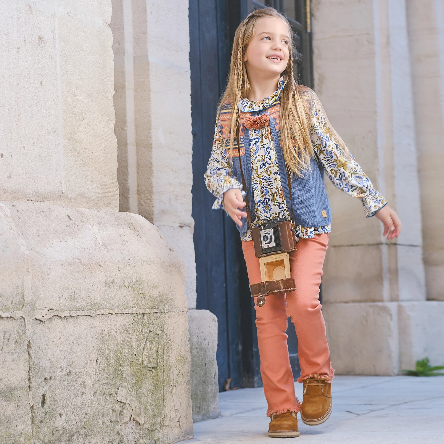 Tutto Piccolo Girls Blue Knitted Waistcoat 2 Tutto Piccolo Girls Blue Knitted Waistcoat - Image 2